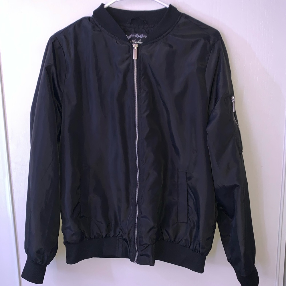 black bomber jacket 🌚